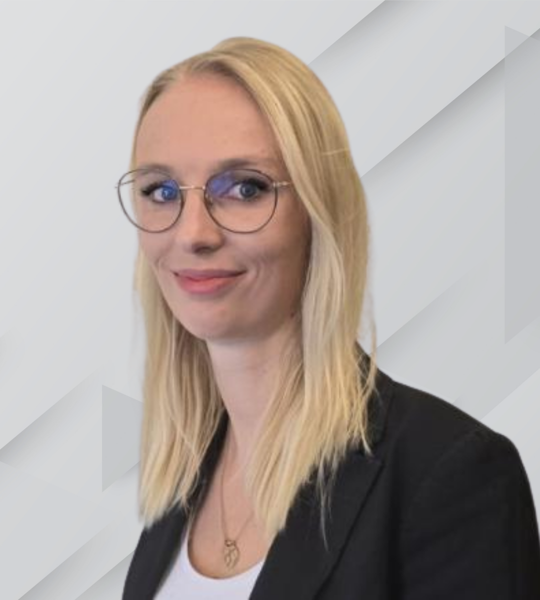 Schmaloer, Marie Portrait von Marie Schmaloer, Team Onboarding der APOLONIA Living Gruppe.